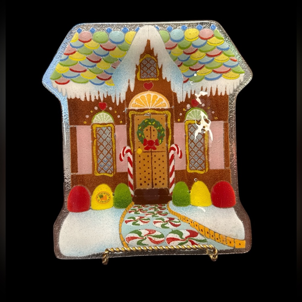 Peggy Karr signed Fused Glass Gingerbread House Holiday Plate (S 7 121625)